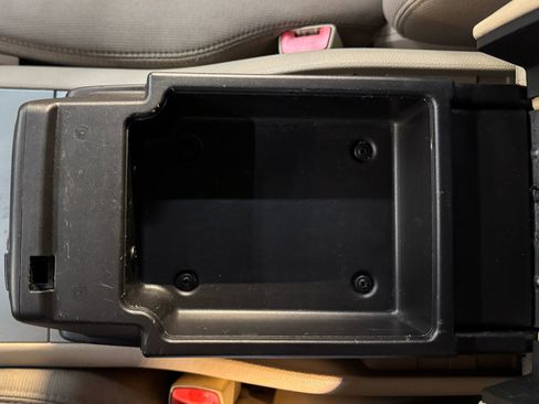 Used 2009 Saturn Outlook XE w/ Preferred Package image 20