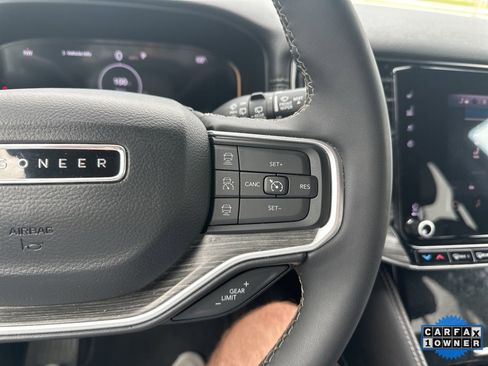 Used 2024 Jeep Wagoneer L Series II w/ Flexible Seating Group image 70