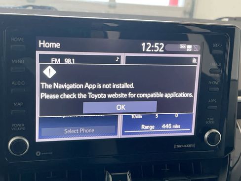 Used 2022 Toyota Corolla LE image 18