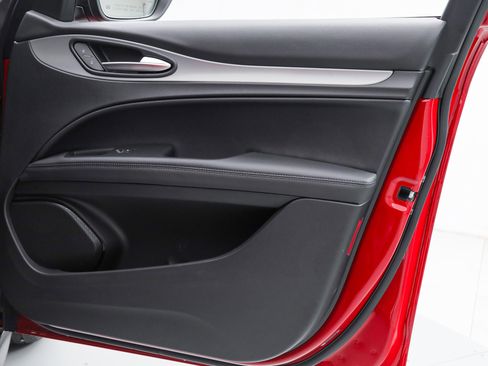 New 2025 Alfa Romeo Stelvio Sprint w/ Convenience Package image 9