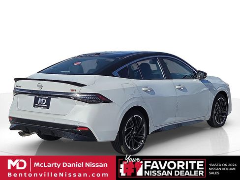 New 2026 Nissan Sentra SR w/ SR Premium Package FWD image 5