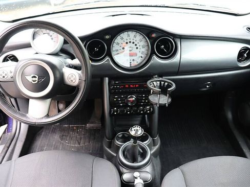 Used 2005 MINI Cooper Hardtop FWD image 12