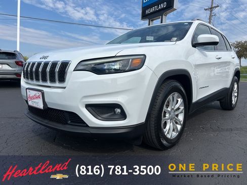 Used 2019 Jeep Cherokee Latitude w/ Popular Appearance Group image 2