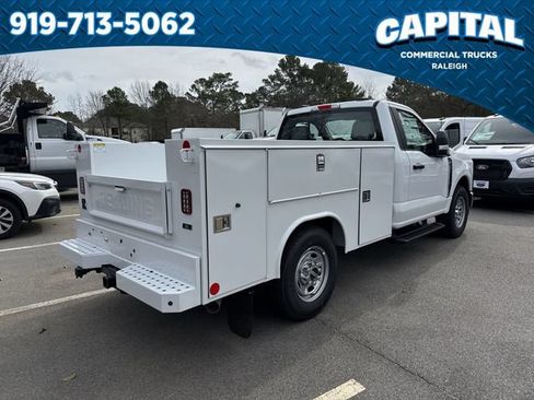 New 2026 Ford F250 XL w/ XL Chrome Package RWD image 10
