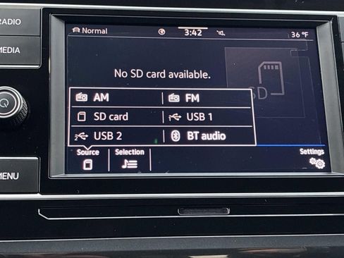 Certified 2024 Volkswagen Tiguan S image 32