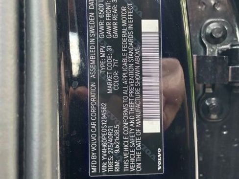 Certified 2025 Volvo XC90 T8 Plus AWD/4WD image 26