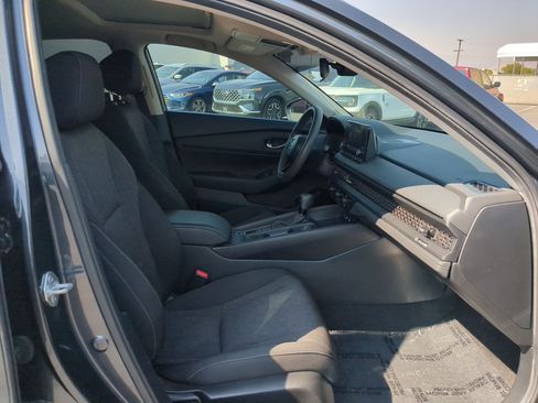 Used 2024 Honda Accord EX image 33