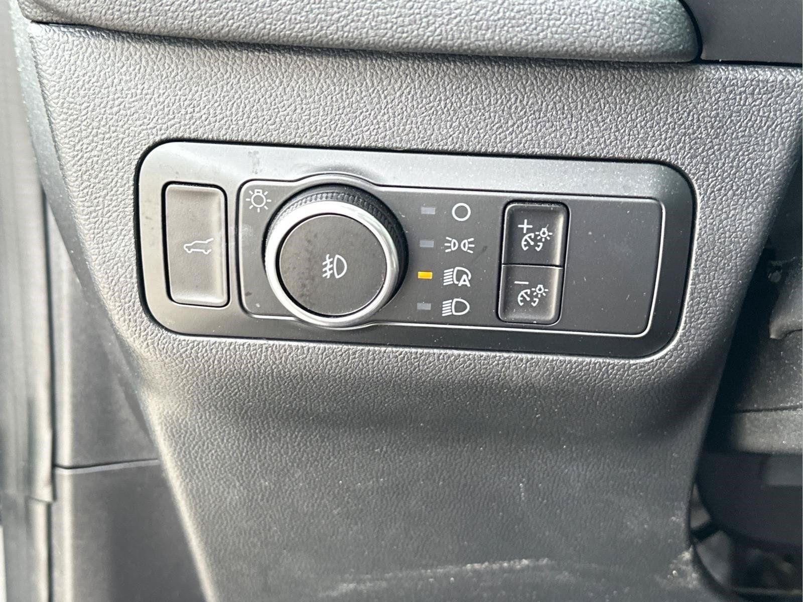 Used 2023 Ford Escape ST-Line Elite w/ Premium Technology Package AWD/4WD image 21