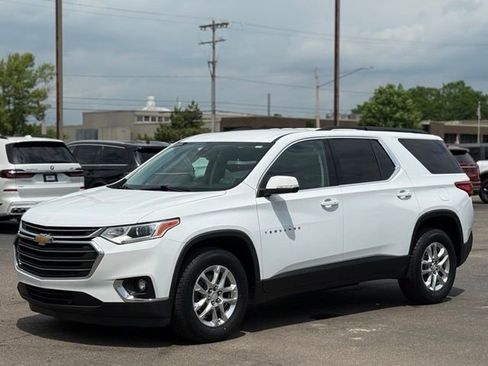 Used 2021 Chevrolet Traverse LT AWD/4WD image 35