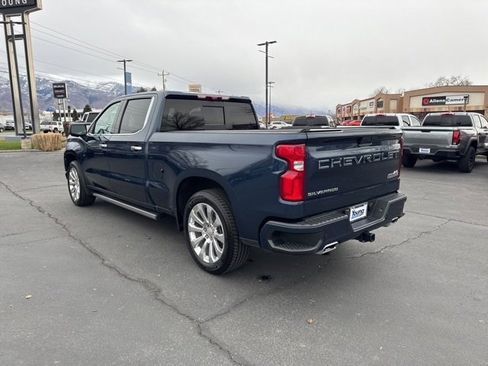 Used 2021 Chevrolet Silverado 1500 High Country w/ Technology Package image 5