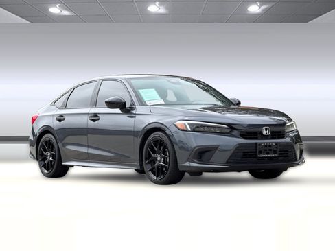 Used 2024 Honda Civic Sport image 6
