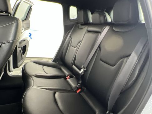 Used 2025 Jeep Compass Limited w/ Sun & Sound Group AWD/4WD image 25