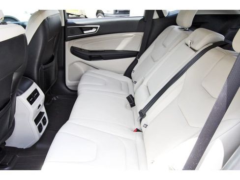 Used 2019 Ford Edge Titanium w/ Equipment Group 301A FWD image 12