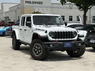 Used 2025 Jeep Gladiator Rubicon w/ Steel Bumper Group AWD/4WD video 1