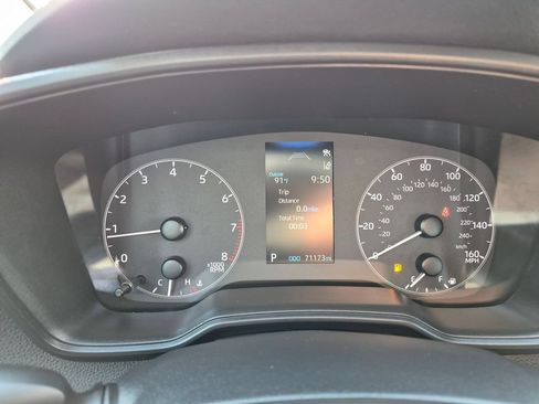 Used 2024 Toyota Corolla LE FWD image 11