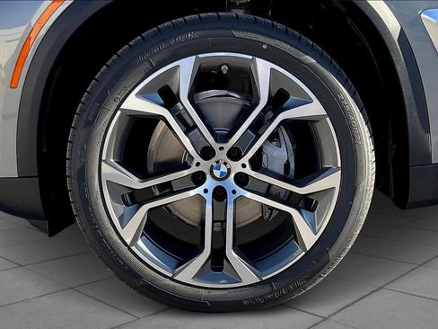 Used 2026 BMW X5 xDrive40i image 11