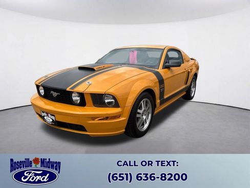 Used 2007 Ford Mustang GT RWD image 3
