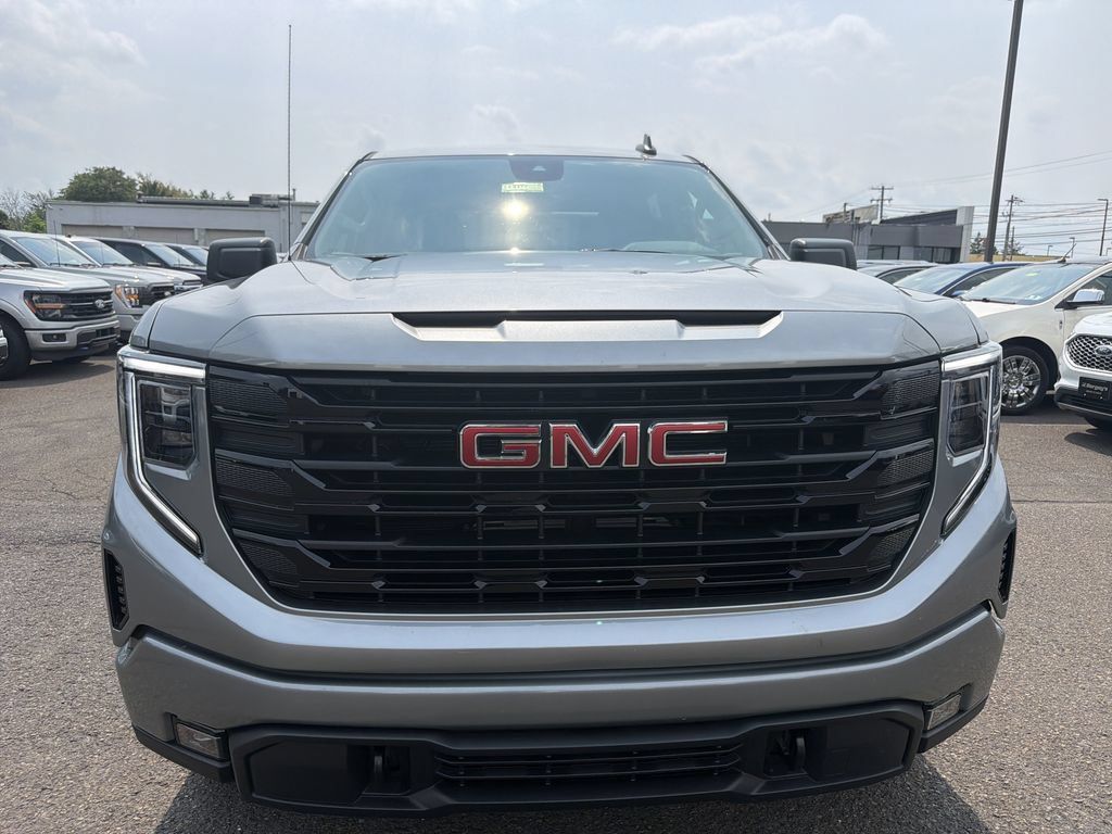 Used 2024 GMC Sierra 1500 Elevation AWD/4WD image 8