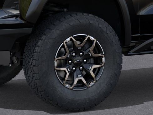 New 2026 Chevrolet Colorado ZR2 w/ Technology Package AWD/4WD image 9