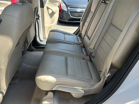 Used 2015 Ford Escape SE w/ Equipment Group 201A FWD image 24