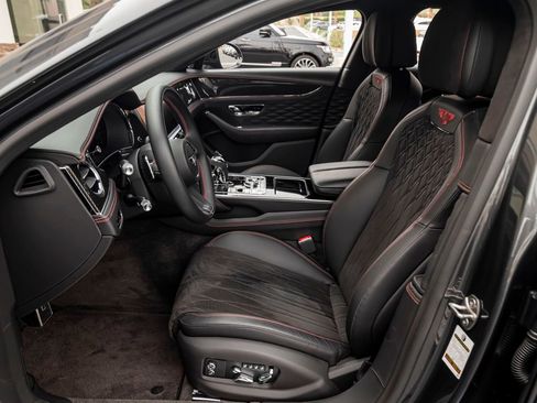 Certified 2023 Bentley Flying Spur W12 image 19