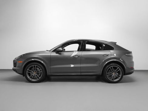 Certified 2022 Porsche Cayenne Coupe AWD/4WD image 2