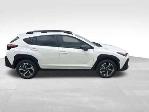 Used 2025 Subaru Crosstrek 2.5i Premium AWD/4WD image 2