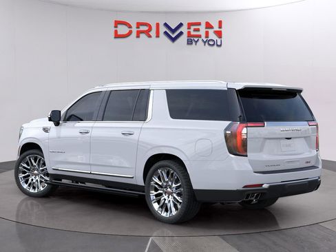 New 2026 GMC Yukon XL Denali w/ Denali Reserve Package image 3