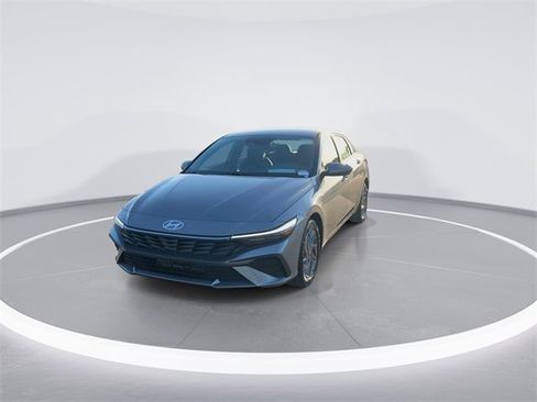 New 2026 Hyundai Elantra Blue image 3