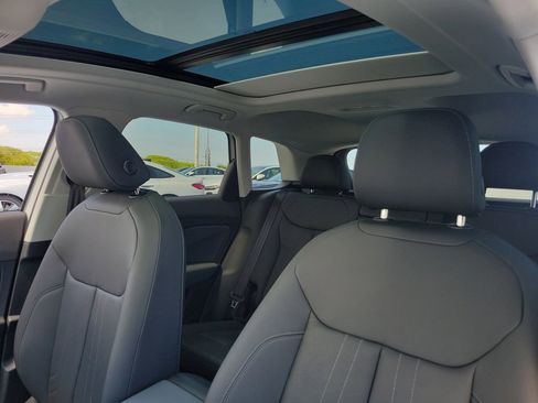 New 2026 Audi Q3 quattro 2.0T AWD/4WD image 16