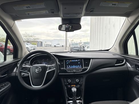 Used 2021 Buick Encore Preferred image 14