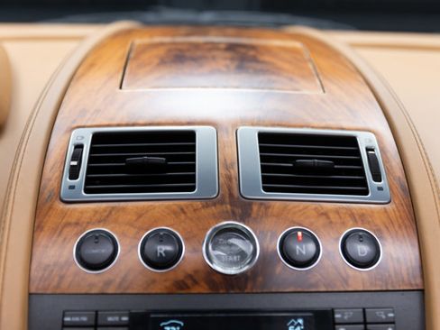 Used 2008 Aston Martin V8 Vantage Roadster image 76