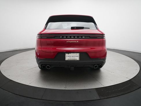 Certified 2025 Porsche Cayenne S AWD/4WD image 6