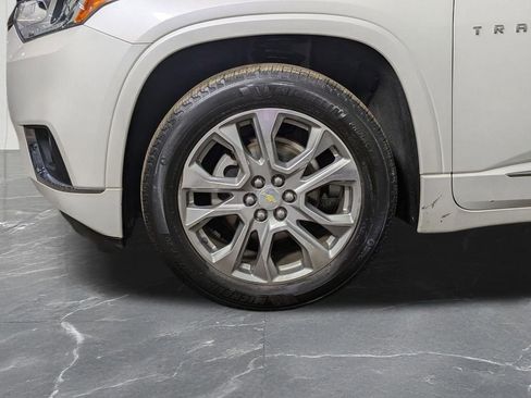 Used 2018 Chevrolet Traverse Premier image 37