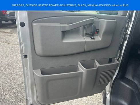 Used 2017 Chevrolet Express 2500 RWD image 14