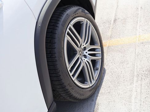 New 2026 Mercedes-Benz GLS 450 4MATIC image 42