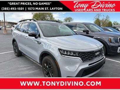 Used 2023 Kia Sorento S w/ Panoramic Sunroof Package