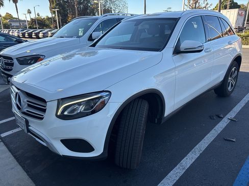 Used 2019 Mercedes-Benz GLC 300 image 1