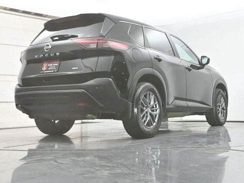 Used 2021 Nissan Rogue S AWD/4WD image 27