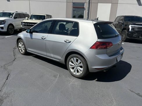 Used 2015 Volkswagen Golf TDI S FWD image 4