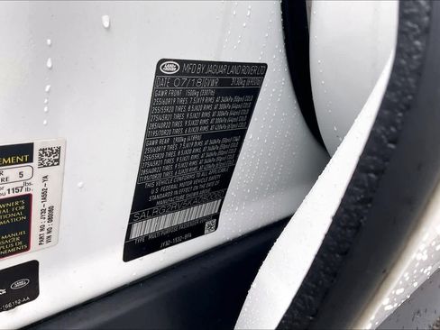 Used 2019 Land Rover Discovery SE AWD/4WD image 38