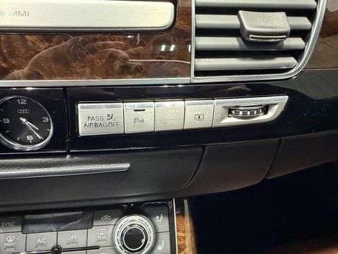 Used 2017 Audi A8 L 4.0T w/ Driver Assistance Package image 39