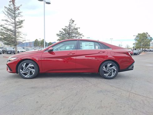 New 2026 Hyundai Elantra Limited image 6