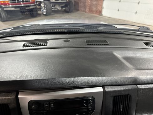 Used 2005 Dodge Ram 1500 Truck 2WD Quad Cab image 78