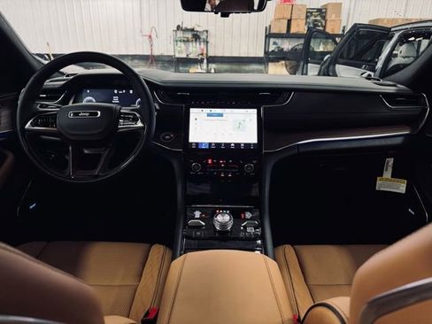 New 2025 Jeep Grand Cherokee Summit w/ Adv Protech Group IV image 23