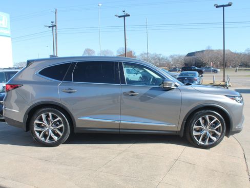 Used 2023 Acura MDX FWD Technology Package image 4