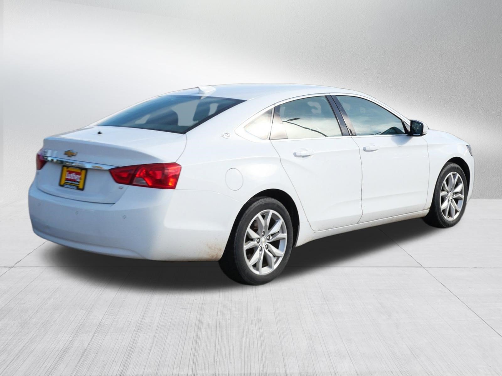 Used 2016 Chevrolet Impala LT w/ Convenience Package FWD image 7