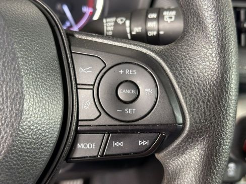 Used 2024 Toyota RAV4 XLE image 25