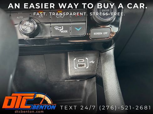 Used 2025 Jeep Compass Limited AWD/4WD image 23