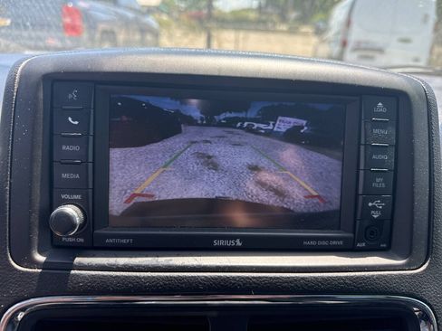 Used 2018 Dodge Grand Caravan GT FWD image 17